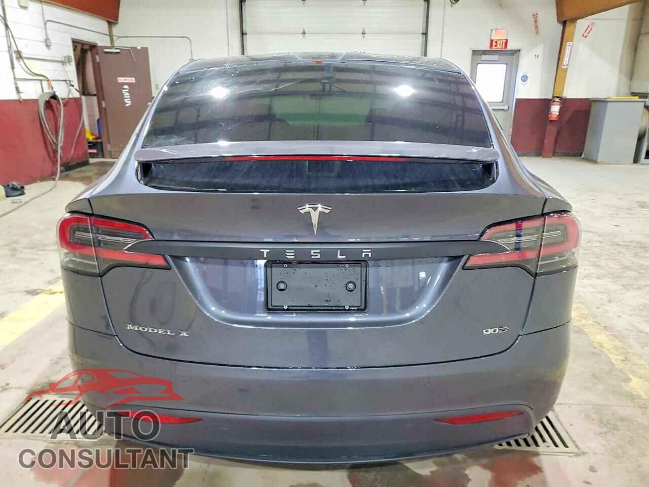 TESLA MODEL X 2017 - 5YJXCBE25HF043595