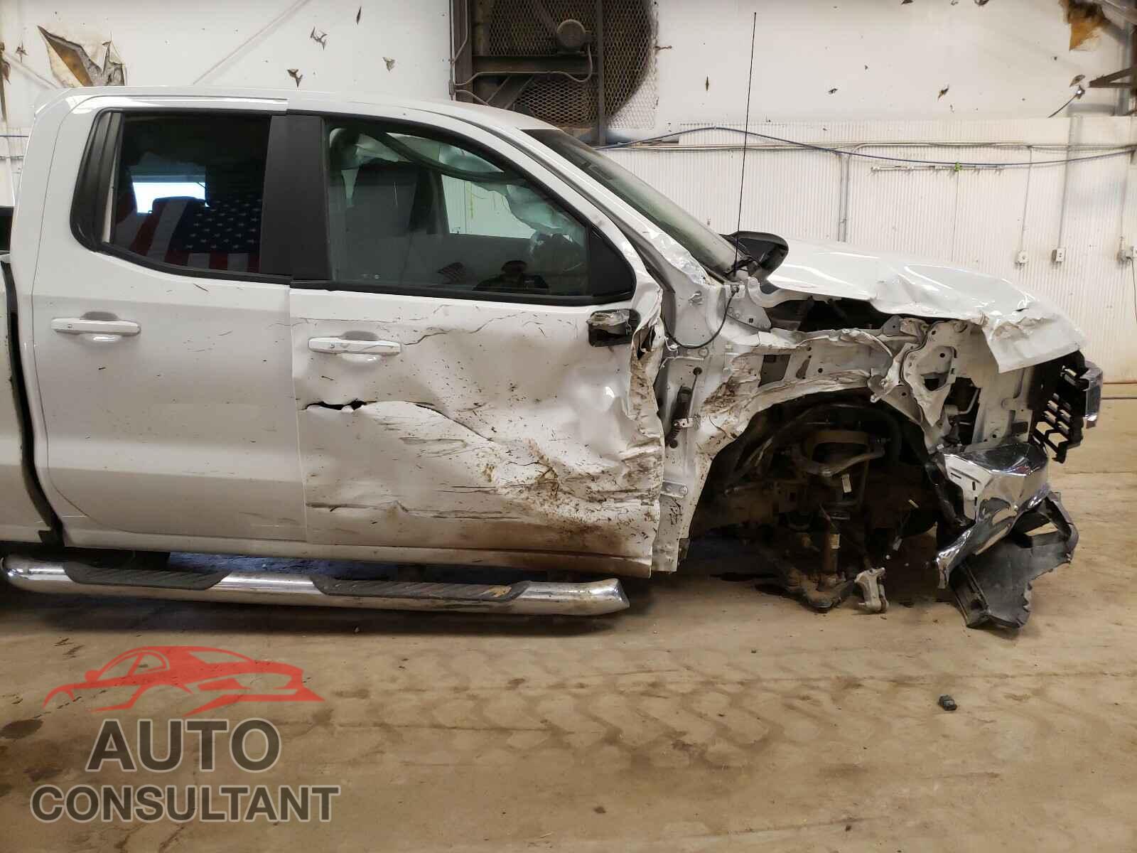 CHEVROLET SILVERADO 2019 - 1GCRYDED0KZ362802