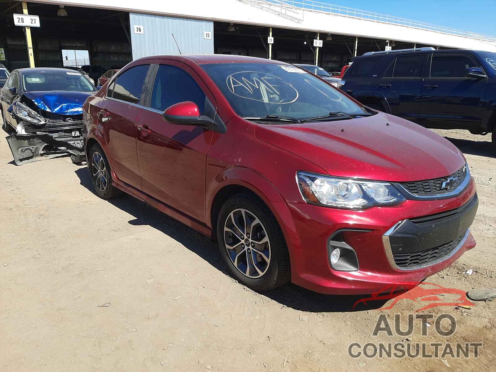 CHEVROLET SONIC 2018 - 1G1JD5SHXJ4114955