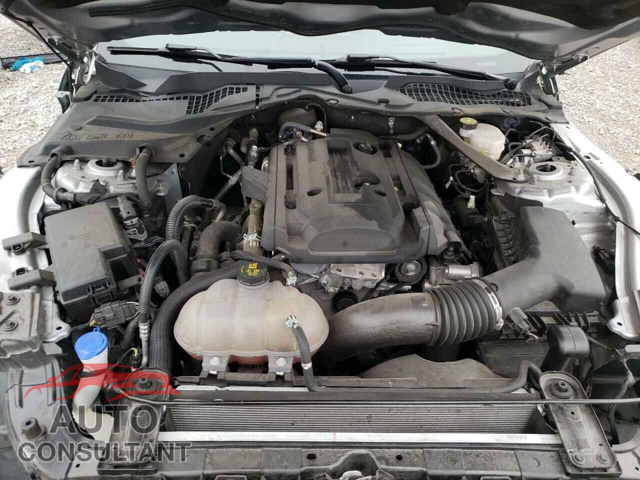 FORD MUSTANG 2020 - 1FATP8UH3L5113185