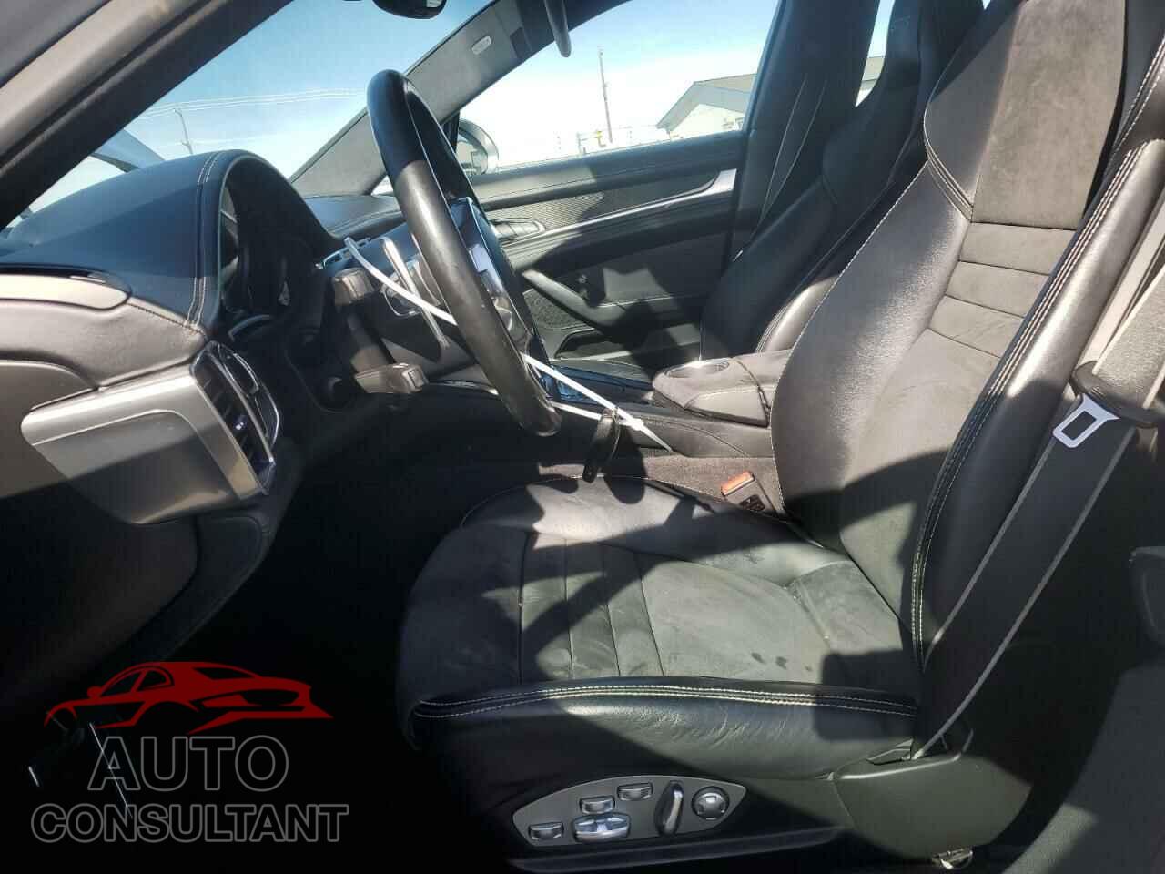 PORSCHE PANAMERA 2015 - WP0AF2A7XFL080120