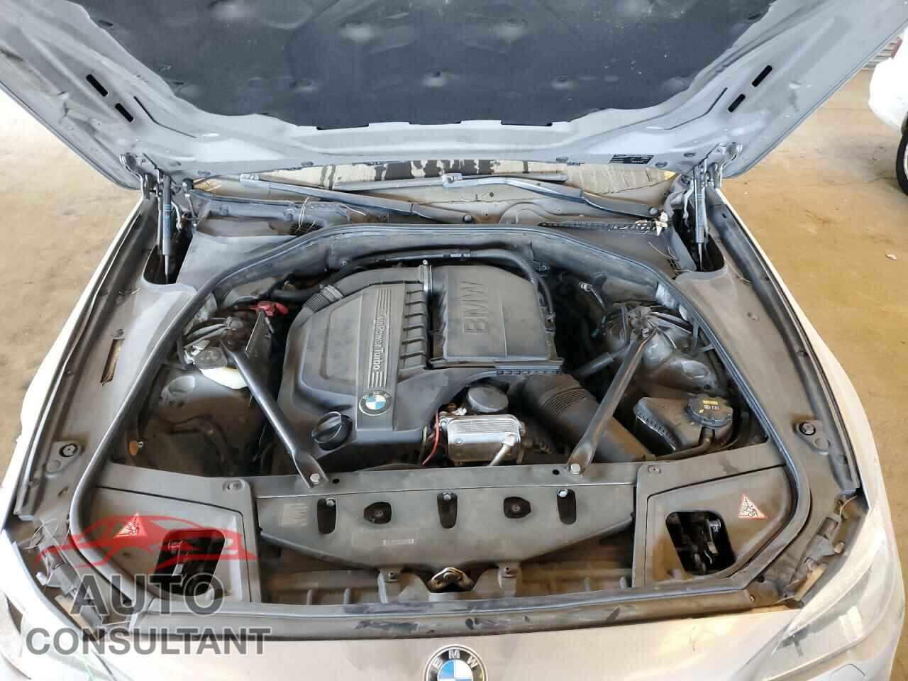 BMW 5 SERIES 2014 - WBA5B1C54ED483616