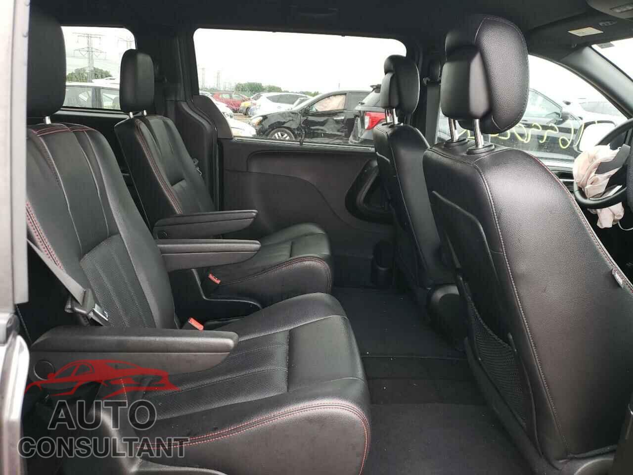 DODGE GRAND CARA 2018 - 2C4RDGEG9JR301559