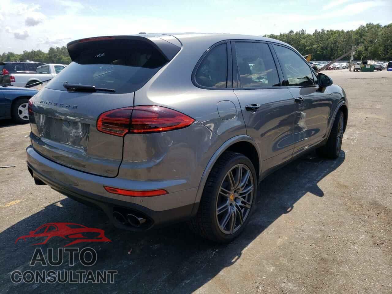 PORSCHE CAYENNE 2018 - WP1AA2A21JKA04785