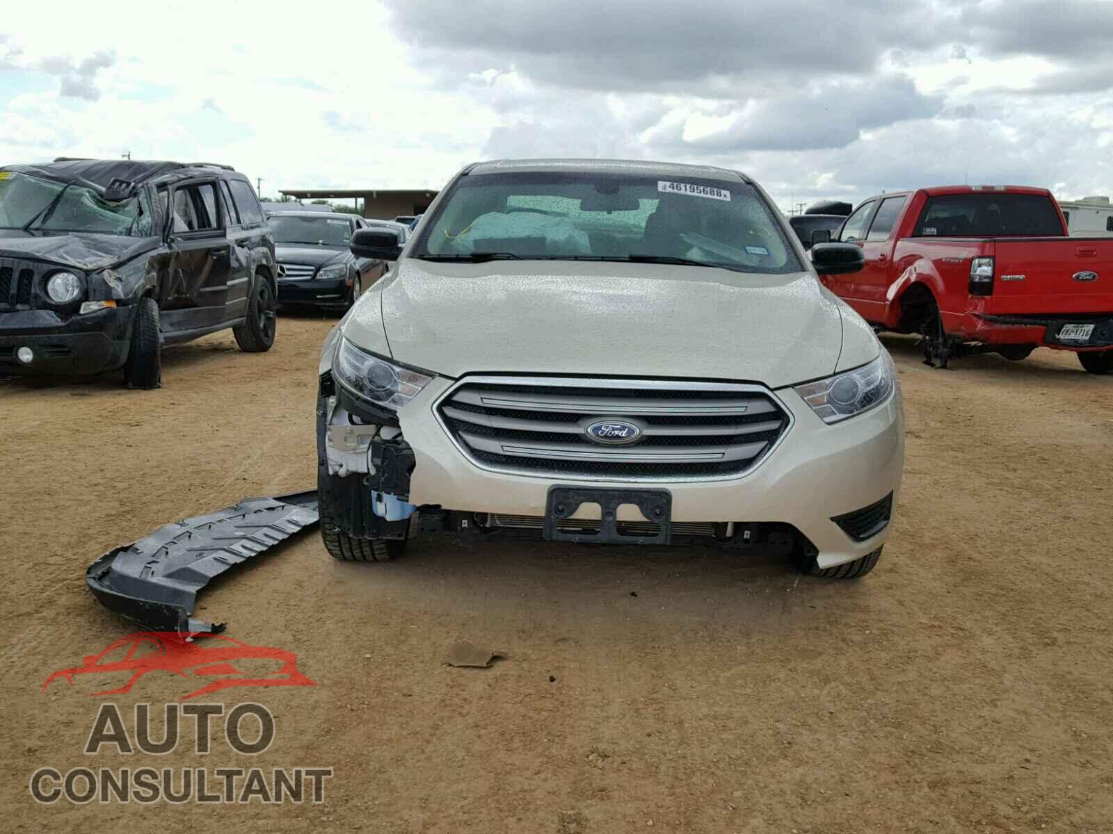 FORD TAURUS 2017 - 1FAHP2D80HG132212