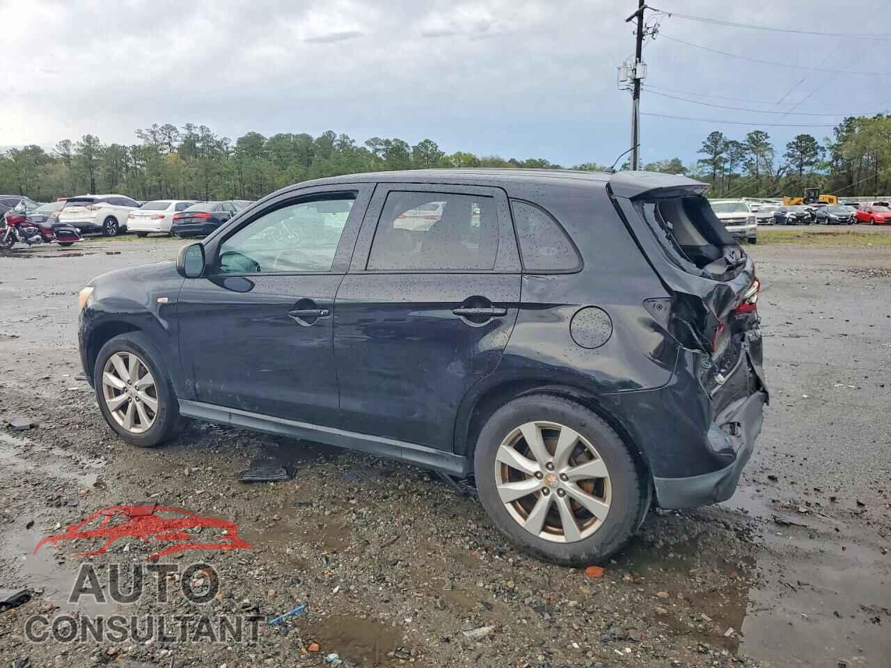 MITSUBISHI OUTLANDER 2014 - 4A4AP3AU8EE028084