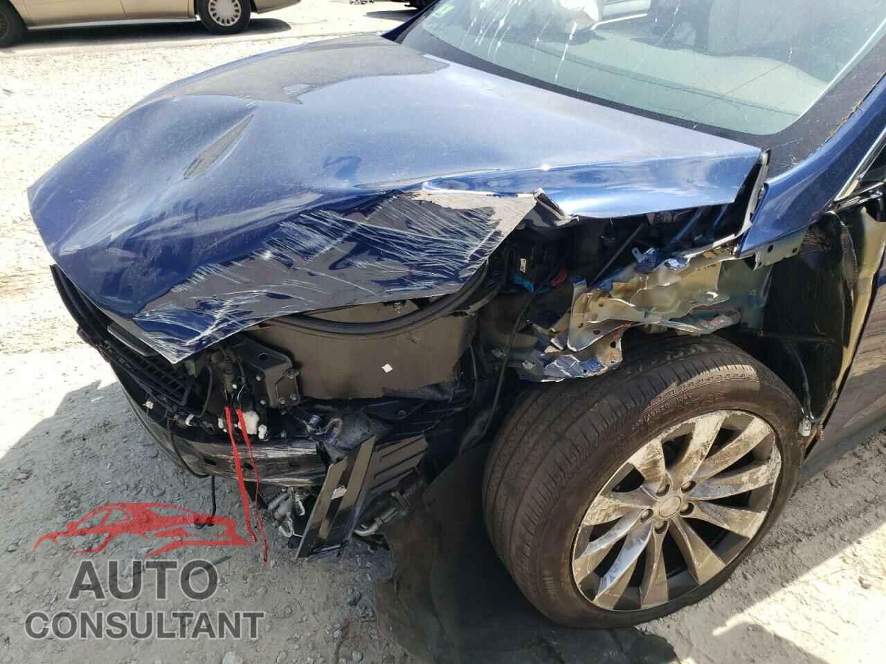 TESLA MODEL X 2019 - 5YJXCAE21KF182964