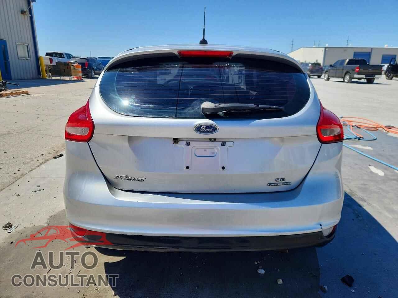 FORD FOCUS 2016 - 1FADP3K24GL339002
