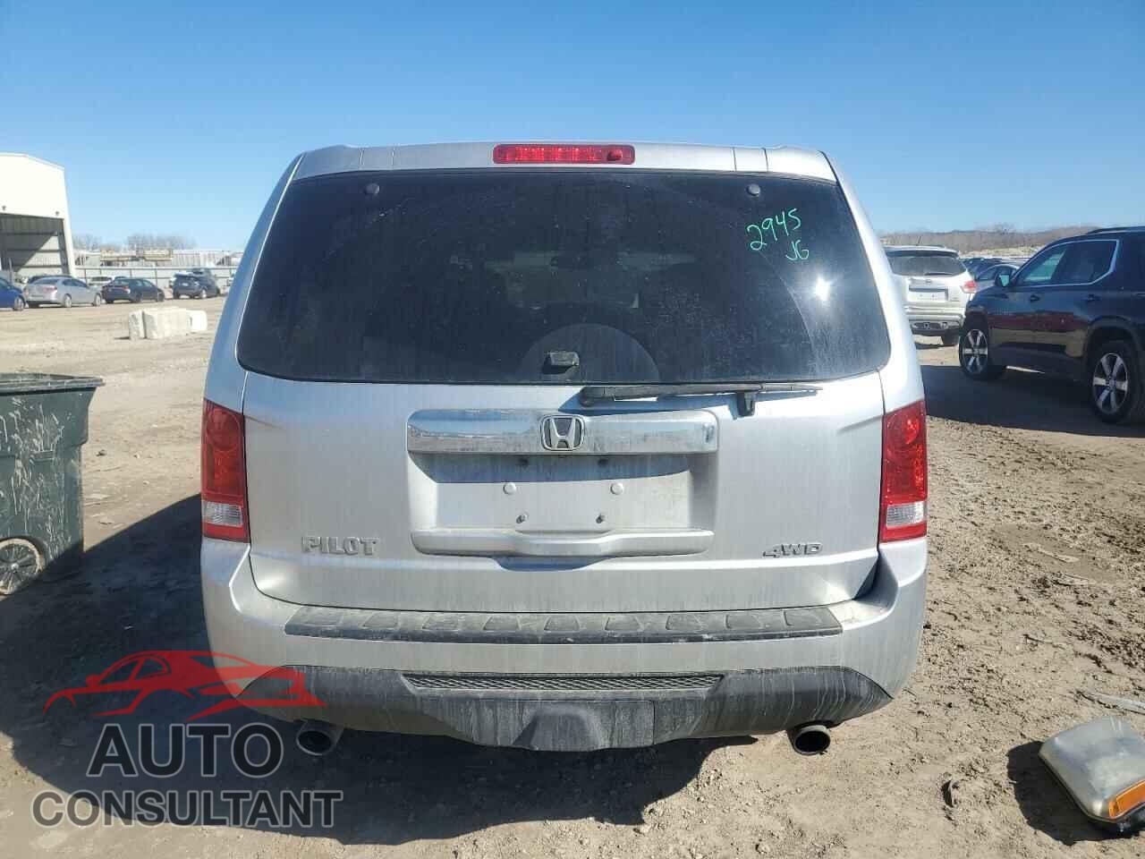 HONDA PILOT 2013 - 5FNYF4H48DB011920