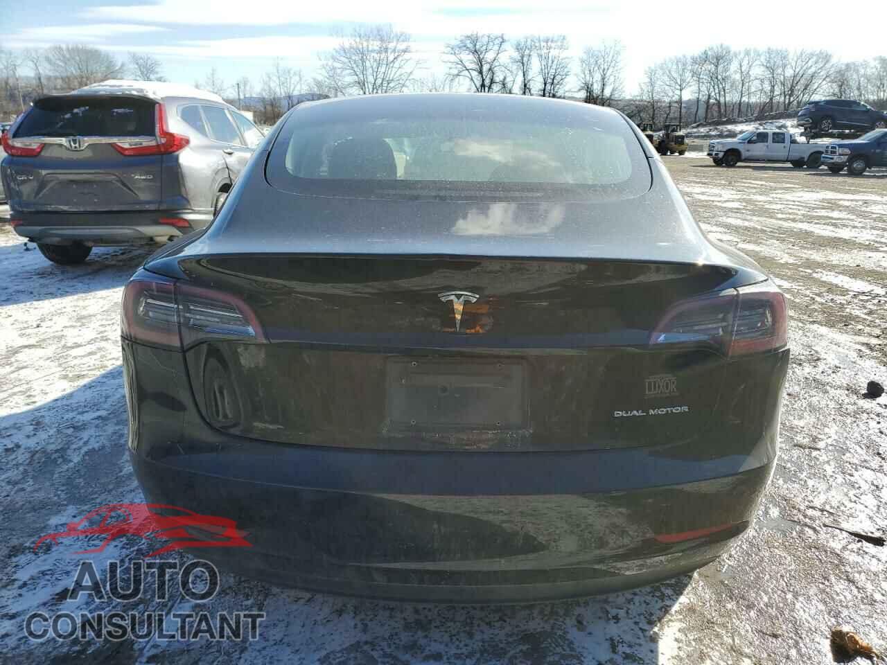 TESLA MODEL 3 2021 - 5YJ3E1EB5MF924570
