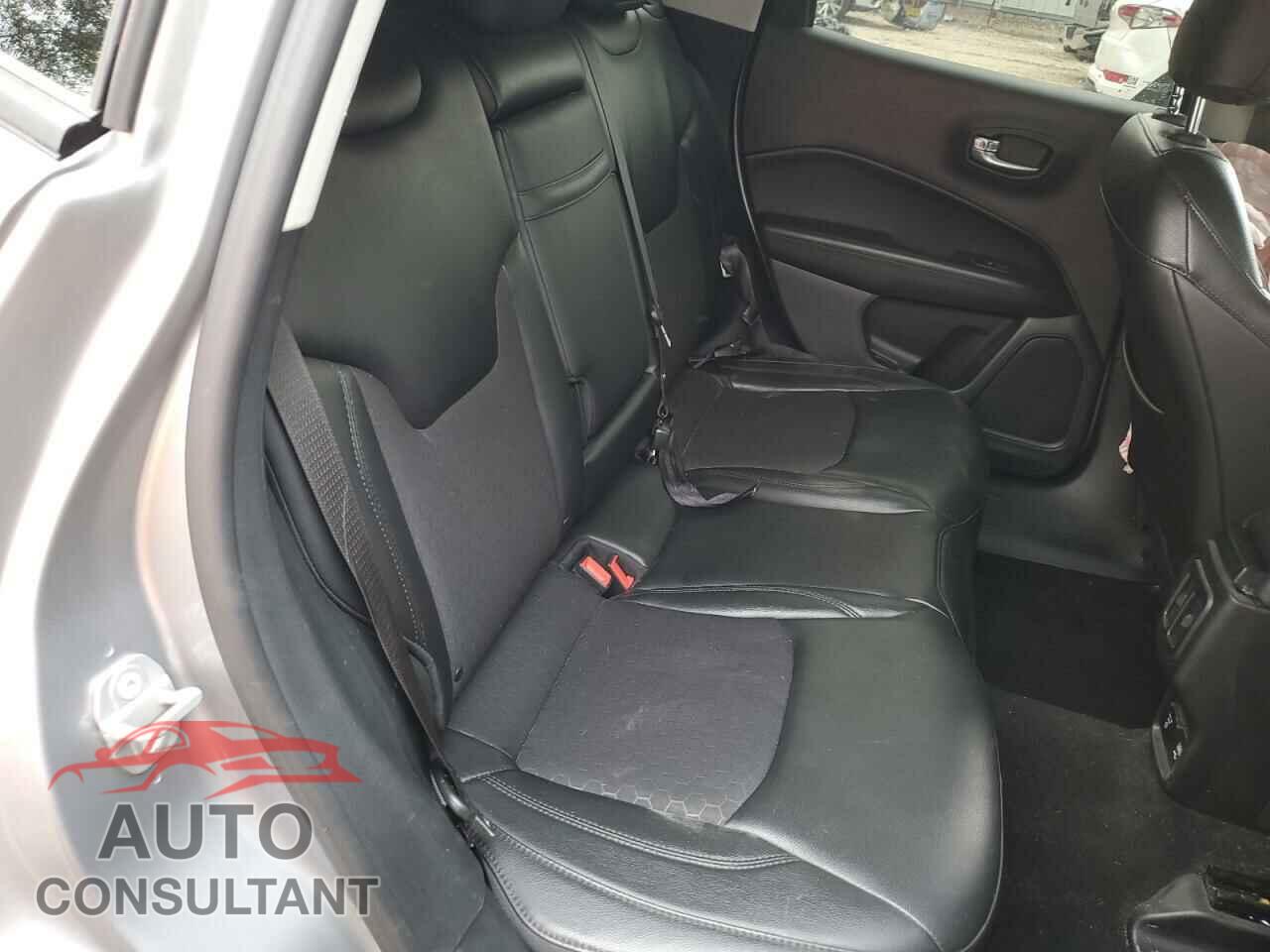JEEP COMPASS 2018 - 3C4NJCBB3JT486620