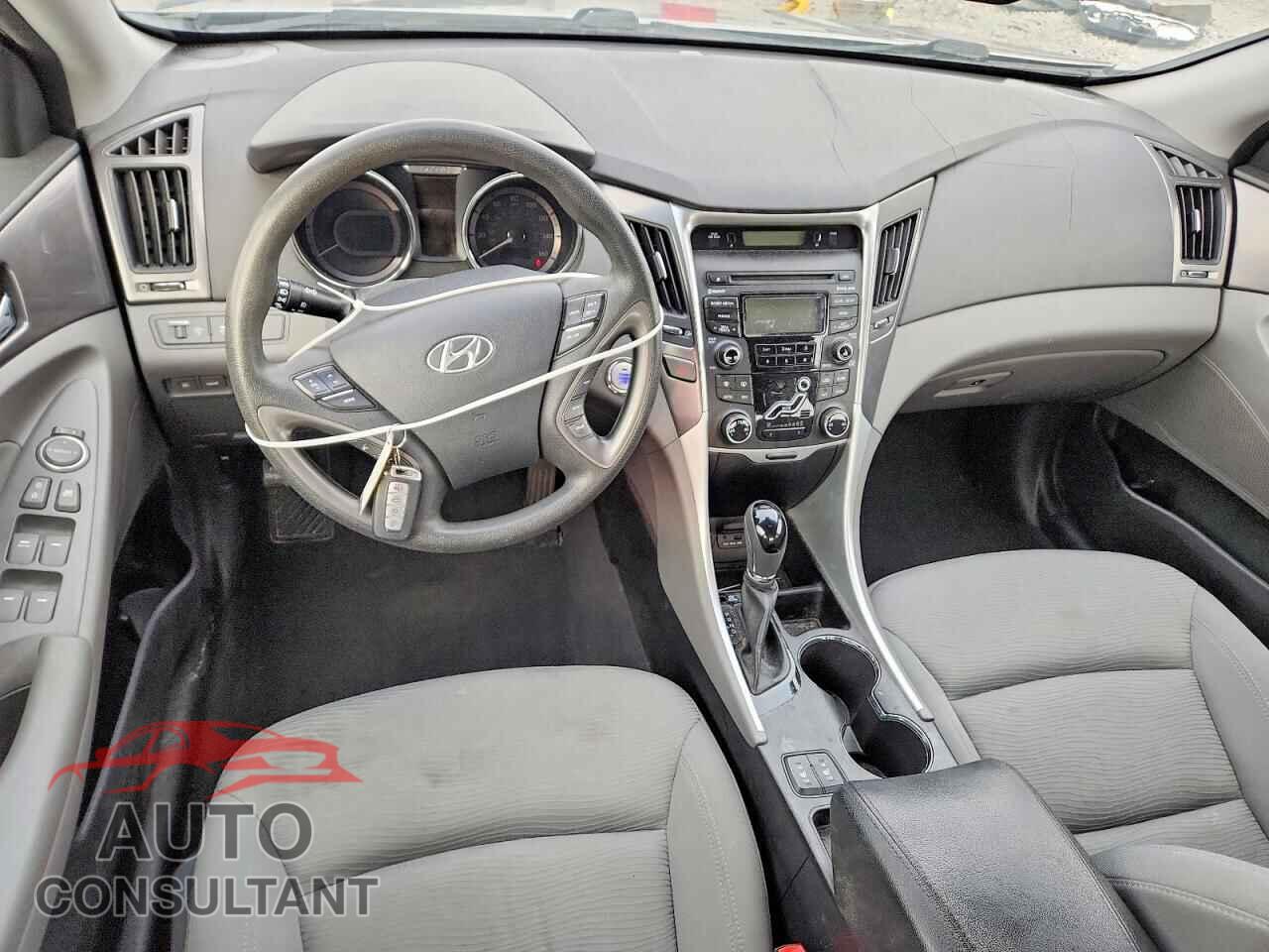 HYUNDAI SONATA 2013 - KMHEC4A44DA066276