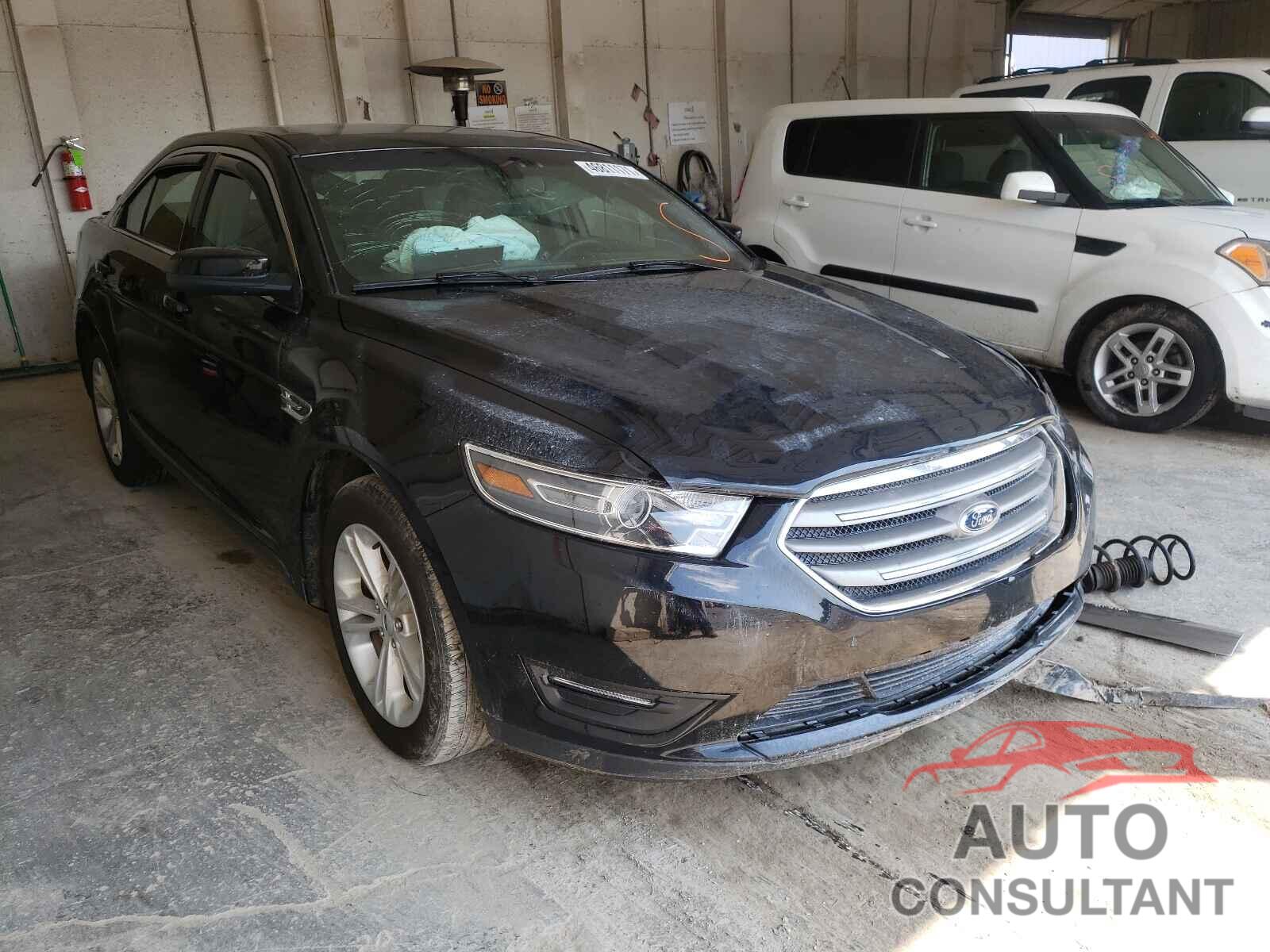 FORD TAURUS 2018 - 1FAHP2H84JG131032