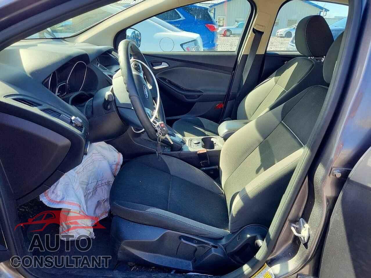 FORD FOCUS 2014 - 1FADP3F2XEL181322