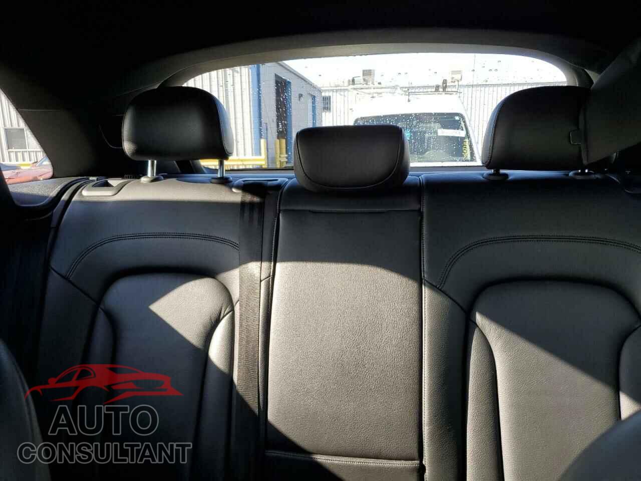 AUDI Q3 2018 - WA1BCCFS4JR018602
