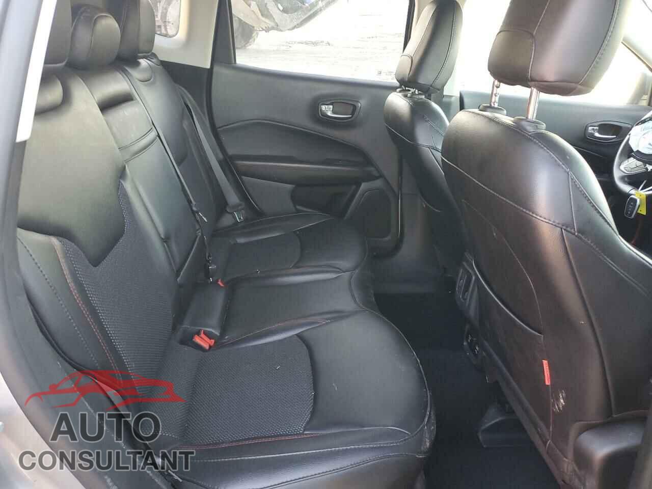 JEEP COMPASS 2019 - 3C4NJDDBXKT722037