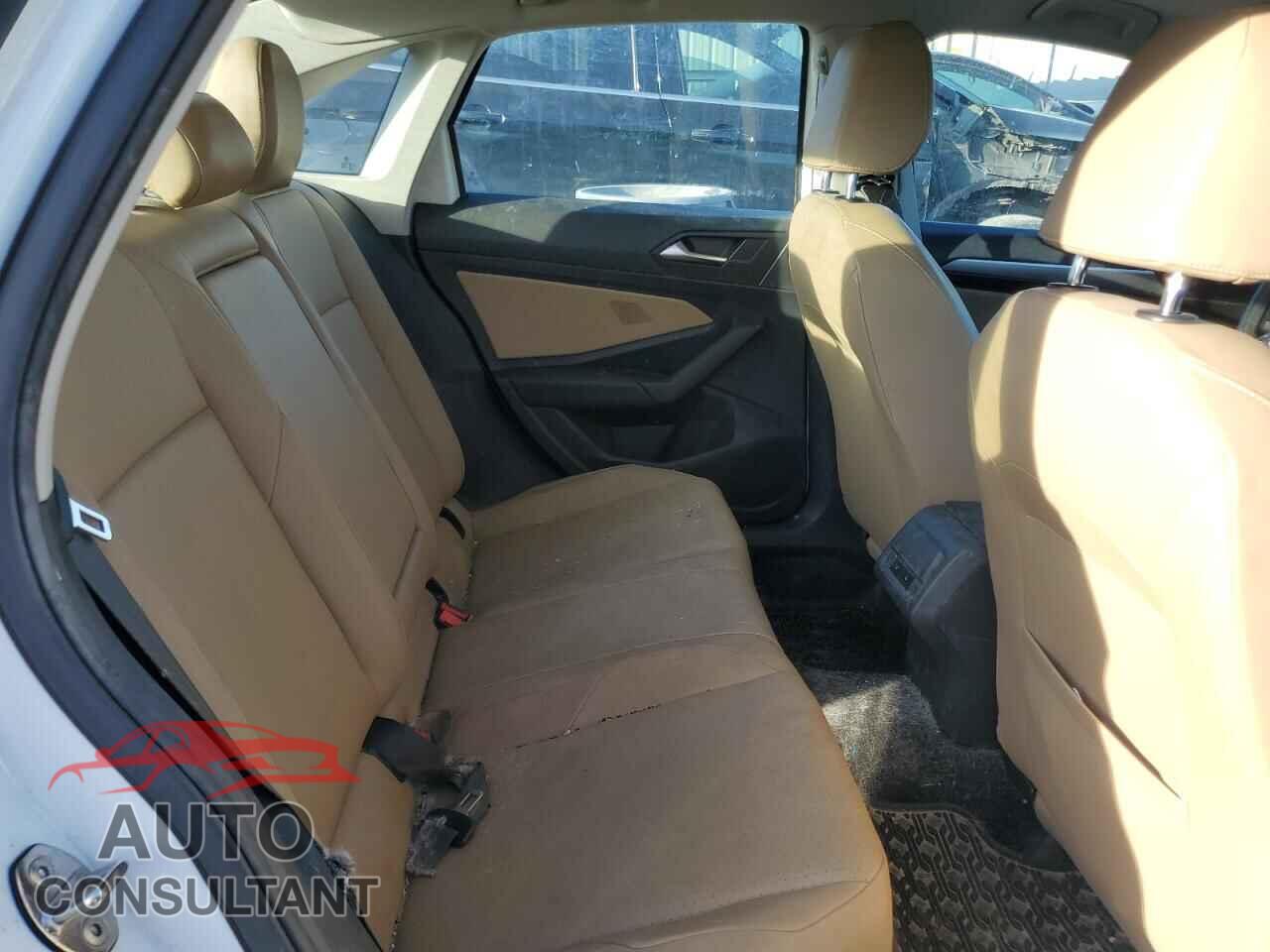 VOLKSWAGEN JETTA 2019 - 3VWCB7BU7KM215694