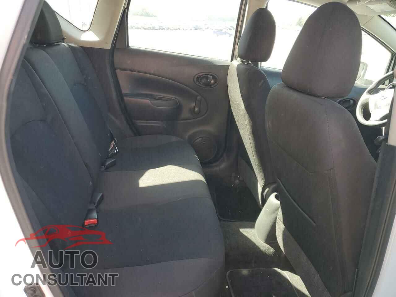 NISSAN VERSA 2015 - 3N1CE2CP9FL445421