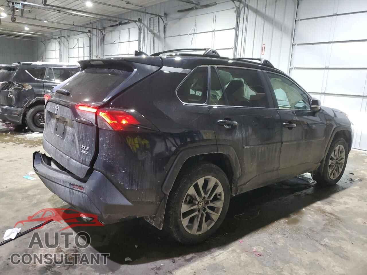 TOYOTA RAV4 2023 - 2T3A1RFVXPC372350