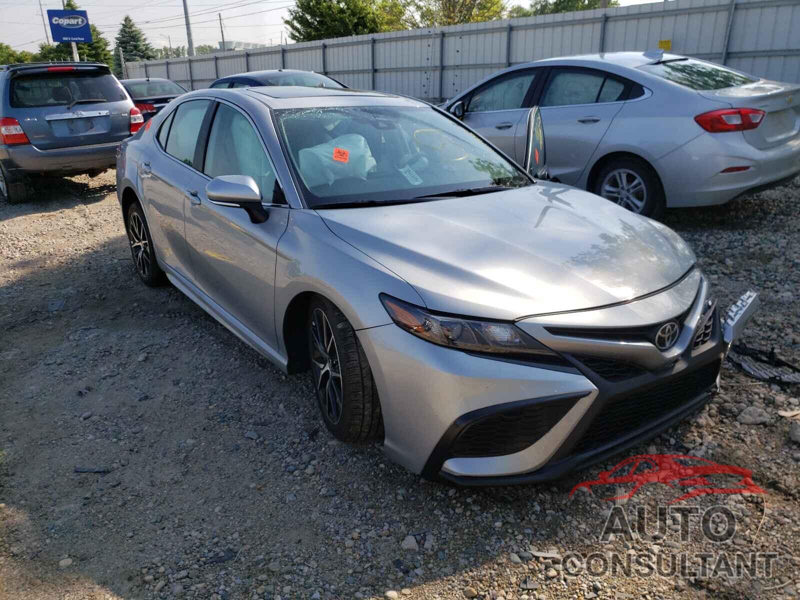 TOYOTA CAMRY 2021 - 4T1T11BK6MU024263