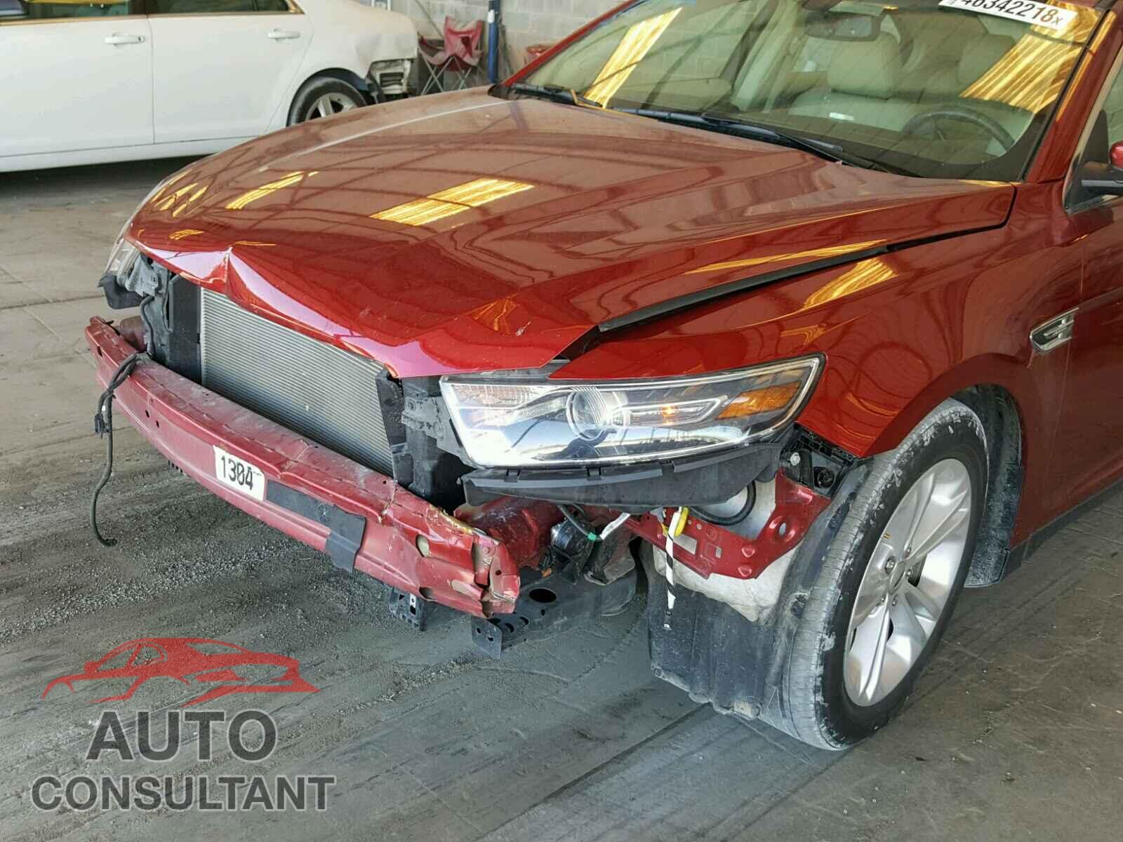 FORD TAURUS 2015 - 1FAHP2E85FG183667