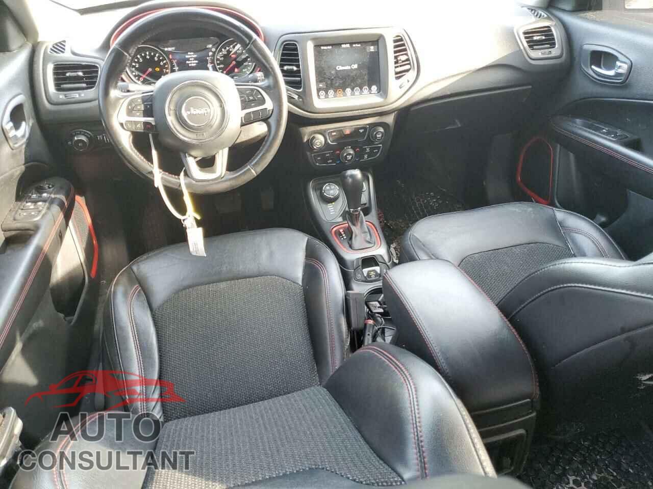 JEEP COMPASS 2020 - 3C4NJDDB7LT195477
