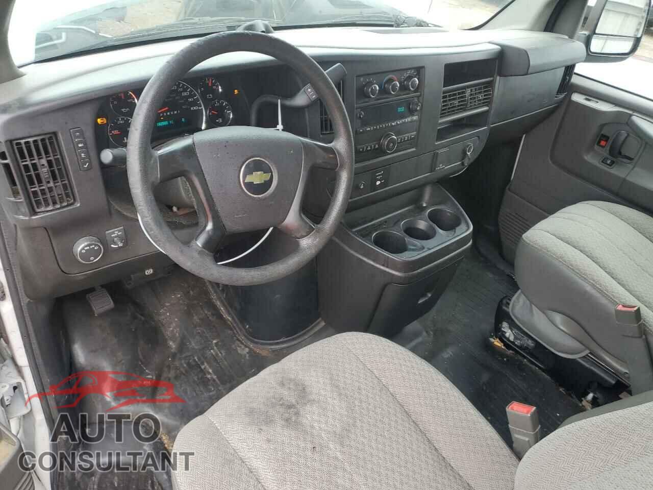 CHEVROLET EXPRESS 2015 - 1GCWGFCF9F1183295