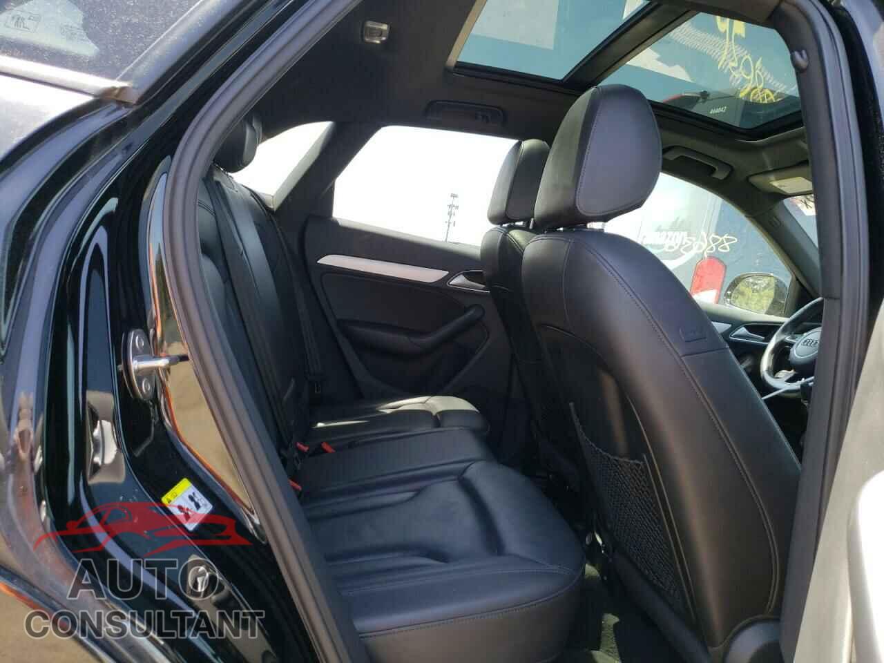 AUDI Q3 2018 - WA1ECCFS6JR012801