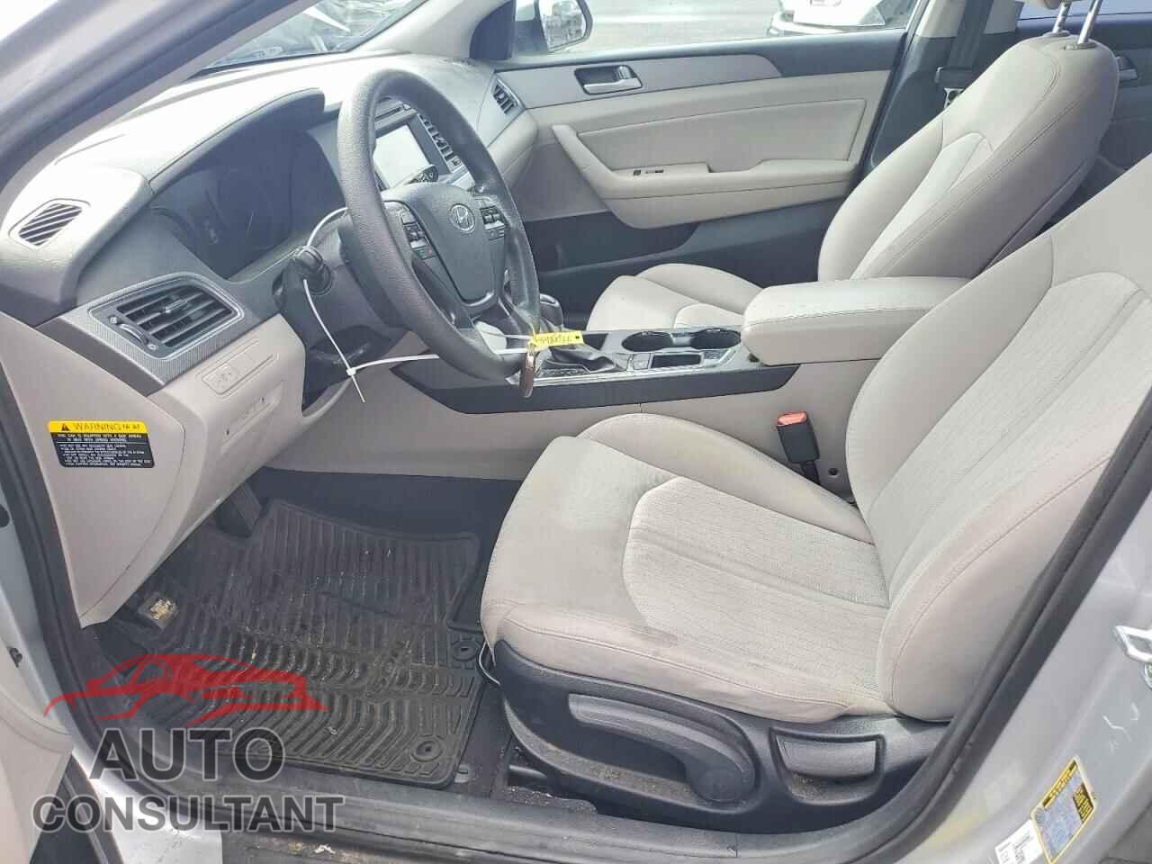 HYUNDAI SONATA 2017 - KMHE24L36HA063411