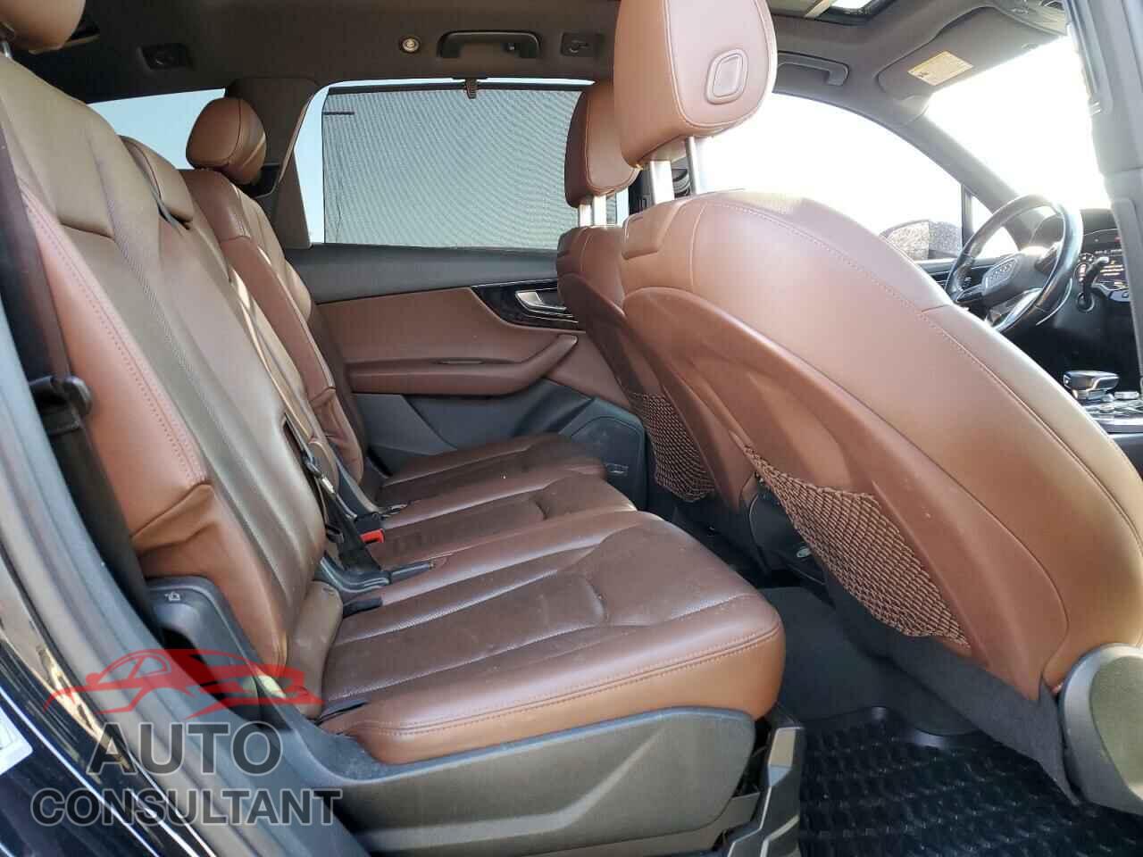 AUDI Q7 2017 - WA1LAAF77HD035461
