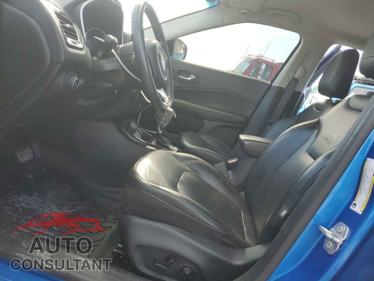 JEEP COMPASS 2018 - 3C4NJDCB5JT258798