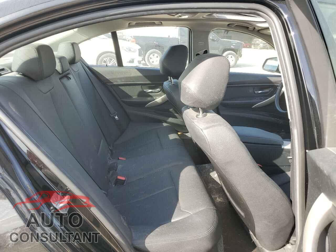 BMW 3 SERIES 2016 - WBA8E5G54GNU20390