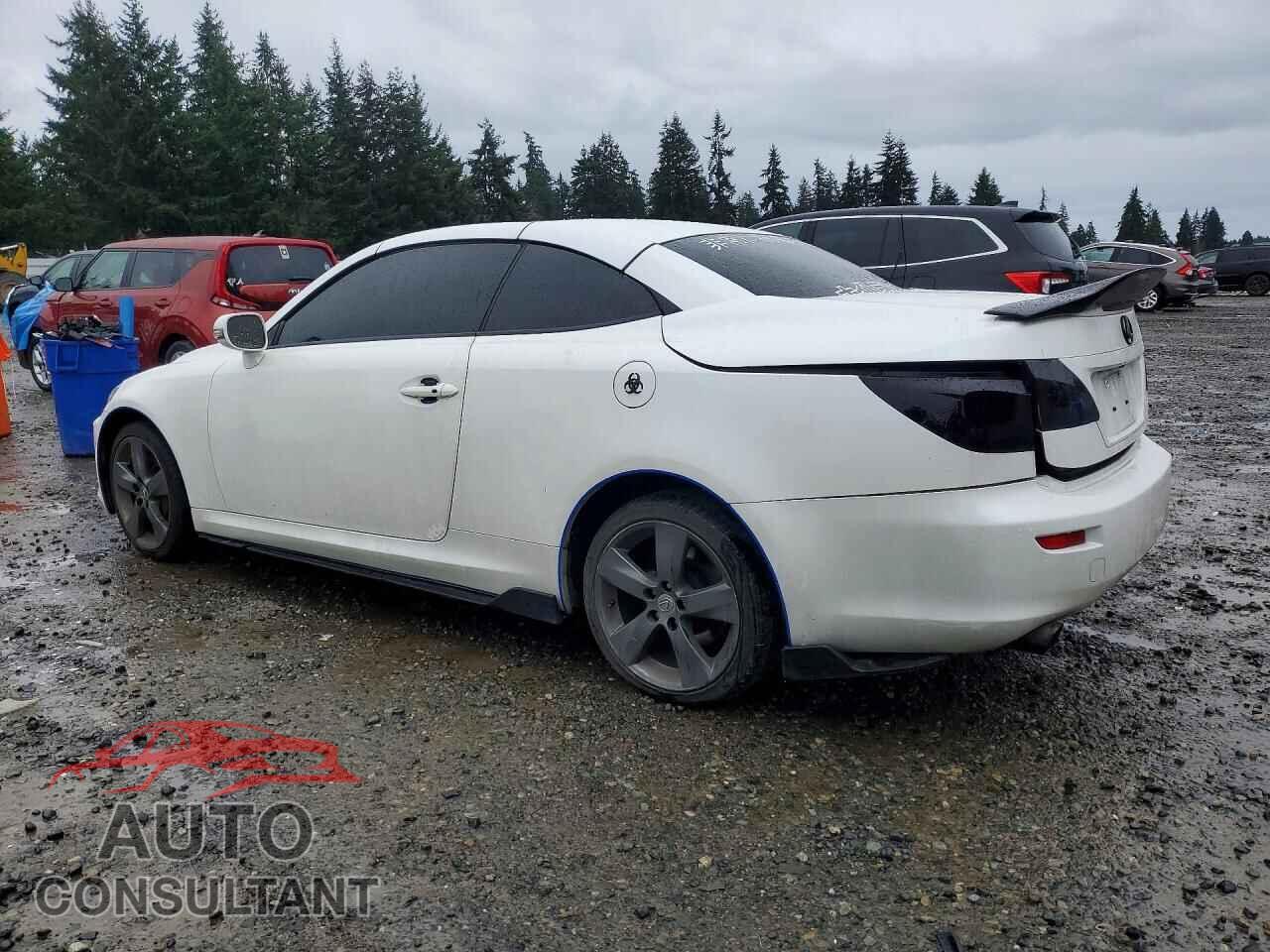 LEXUS IS 2010 - JTHFE2C27A2501427
