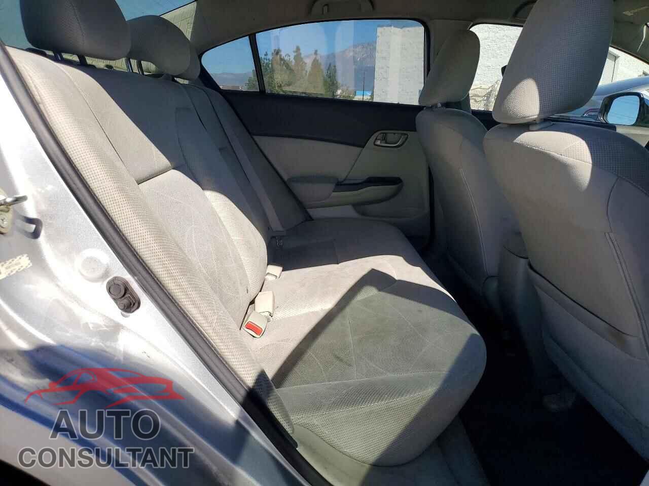 HONDA CIVIC 2012 - 2HGFB2F57CH593005