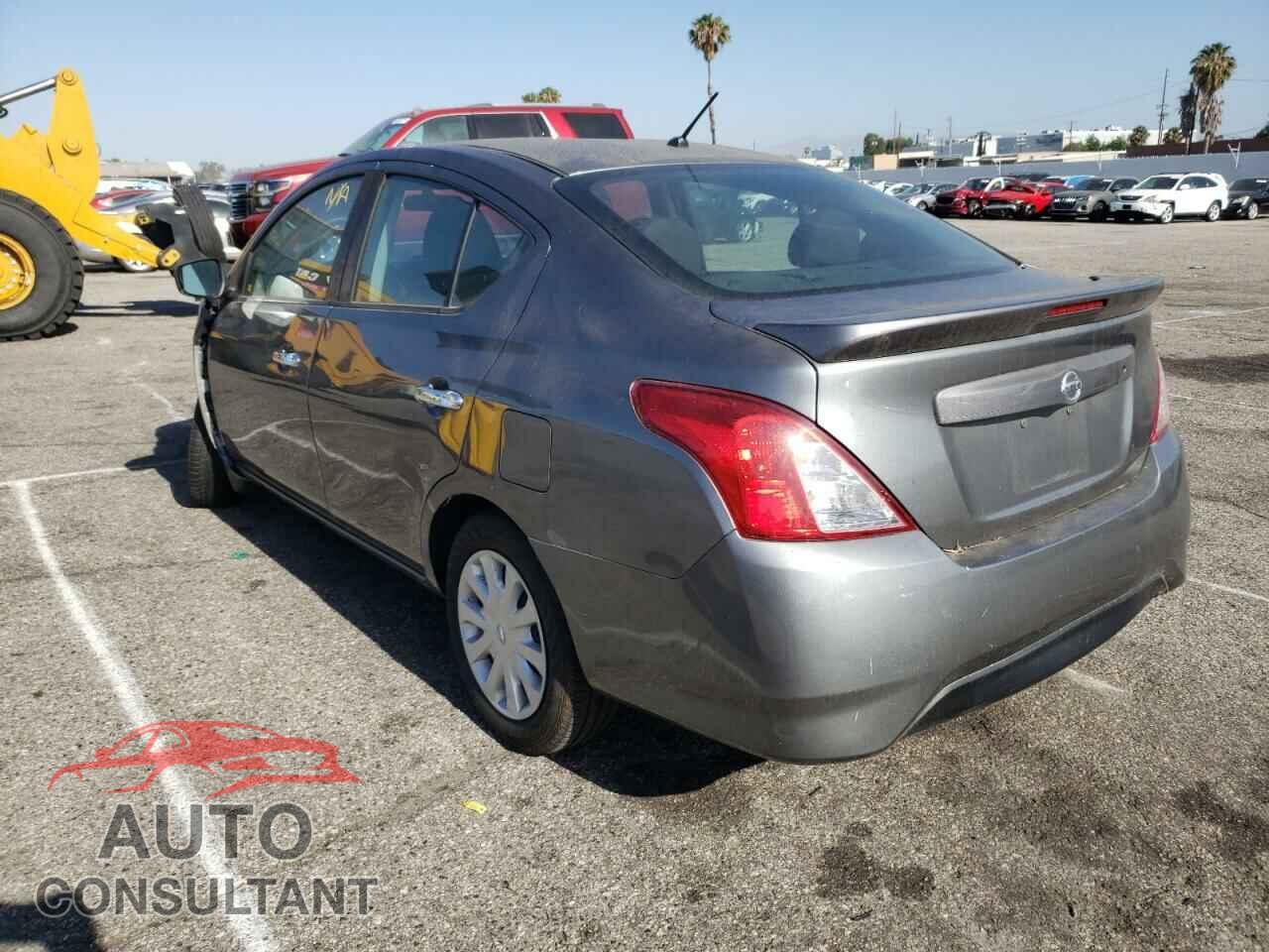 NISSAN VERSA 2018 - 3N1CN7AP5JL866741