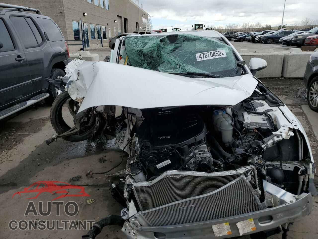 AUDI A4 2017 - WAUKMAF4XHN056519