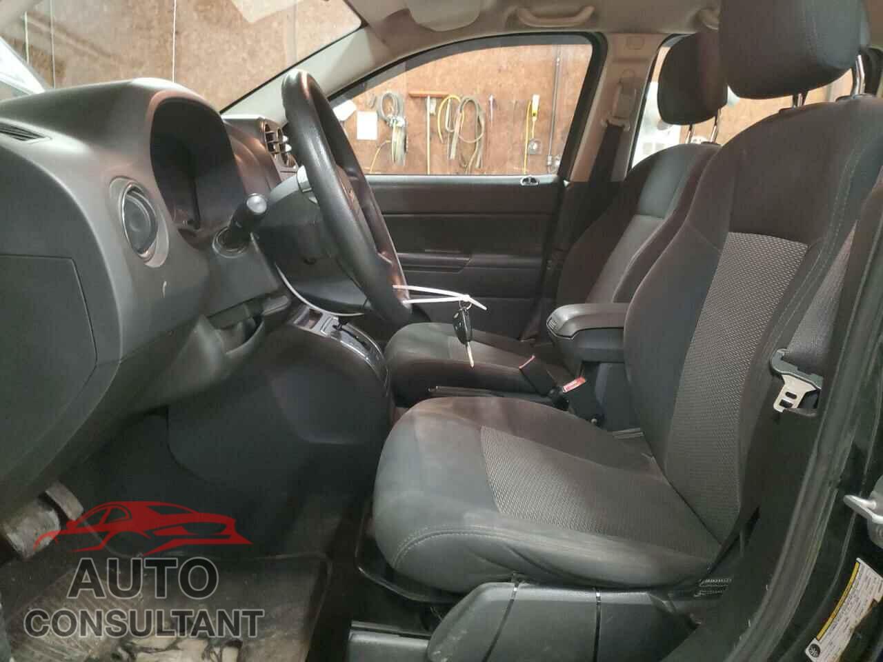 JEEP COMPASS 2010 - 1J4NF4FB5AD589426