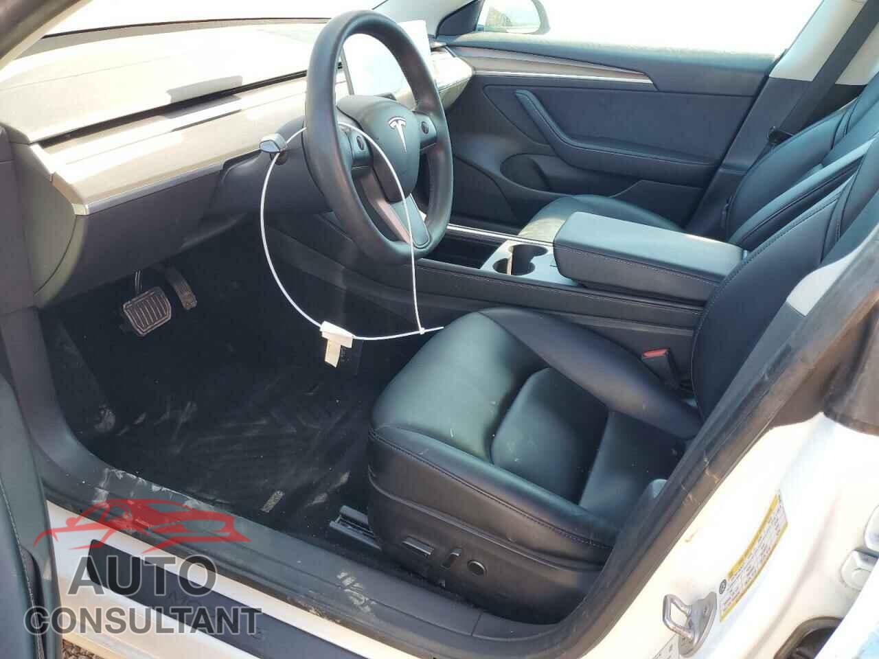TESLA MODEL 3 2021 - 5YJ3E1EA7MF093449