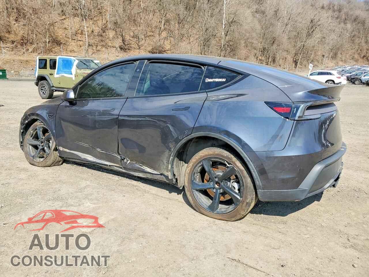 TESLA MODEL Y 2026 - 7SAYGDEE7TA386044