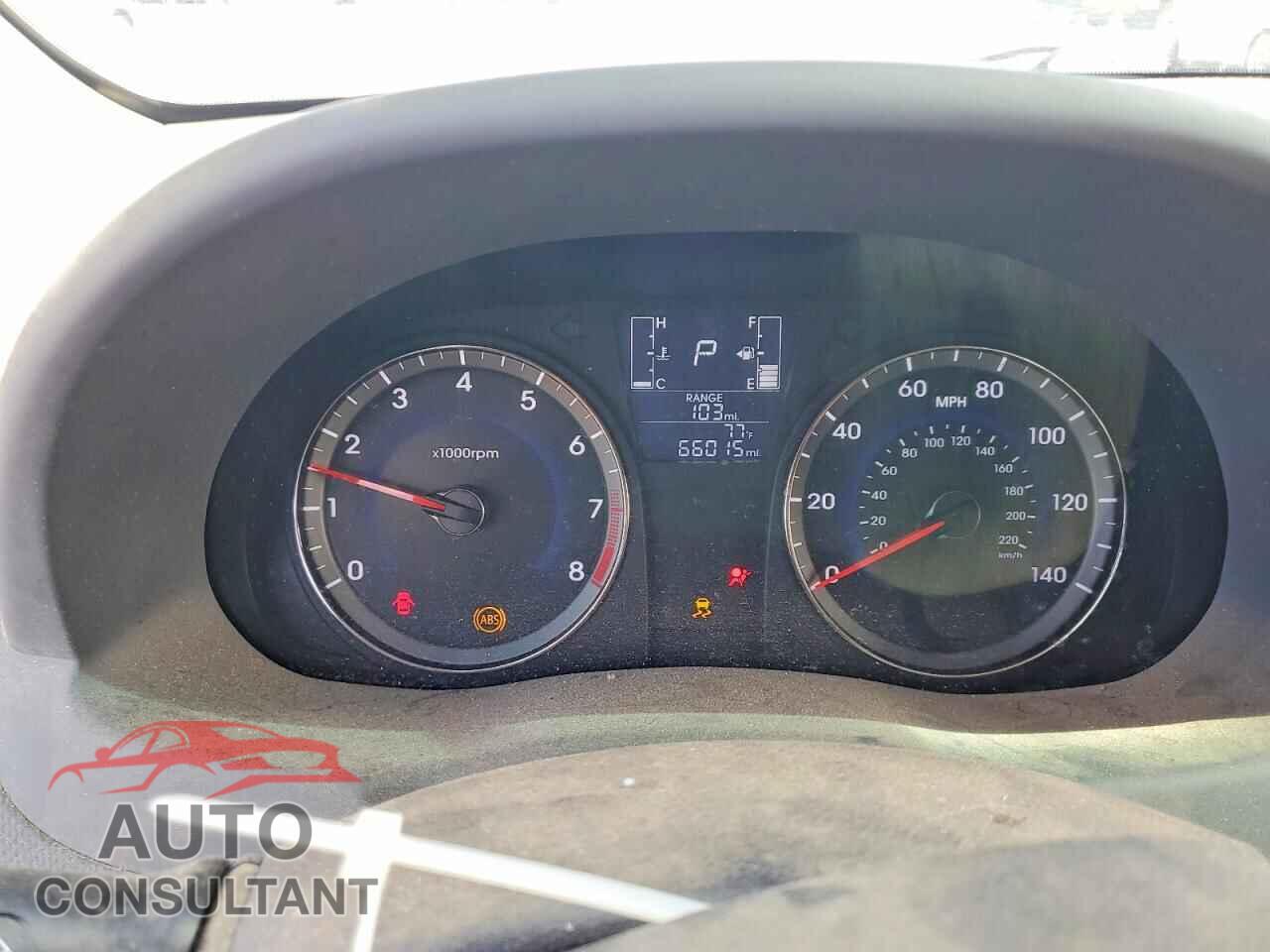 HYUNDAI ACCENT 2016 - KMHCT4AE3GU060102