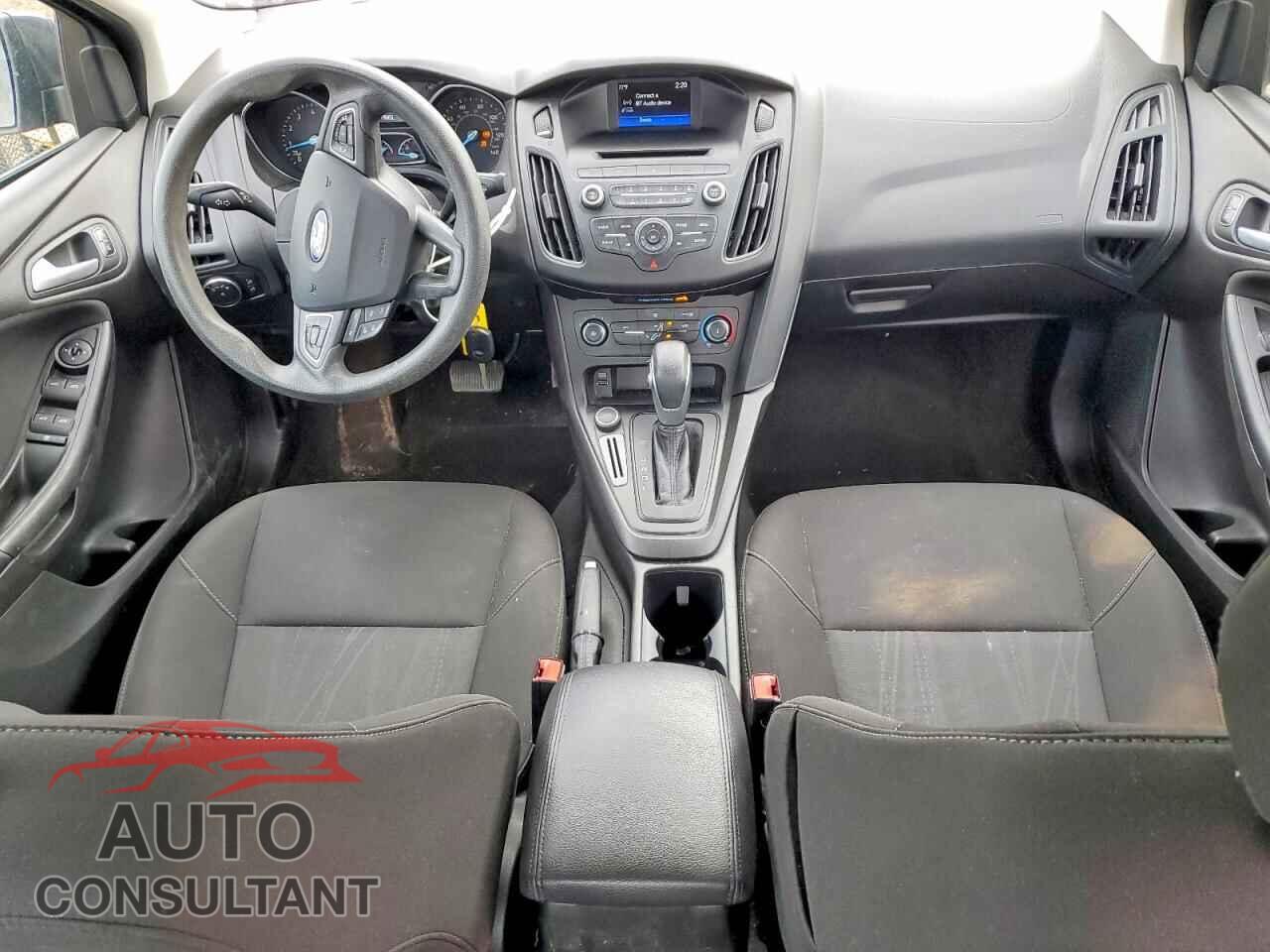FORD FOCUS 2017 - 1FADP3F29HL319923