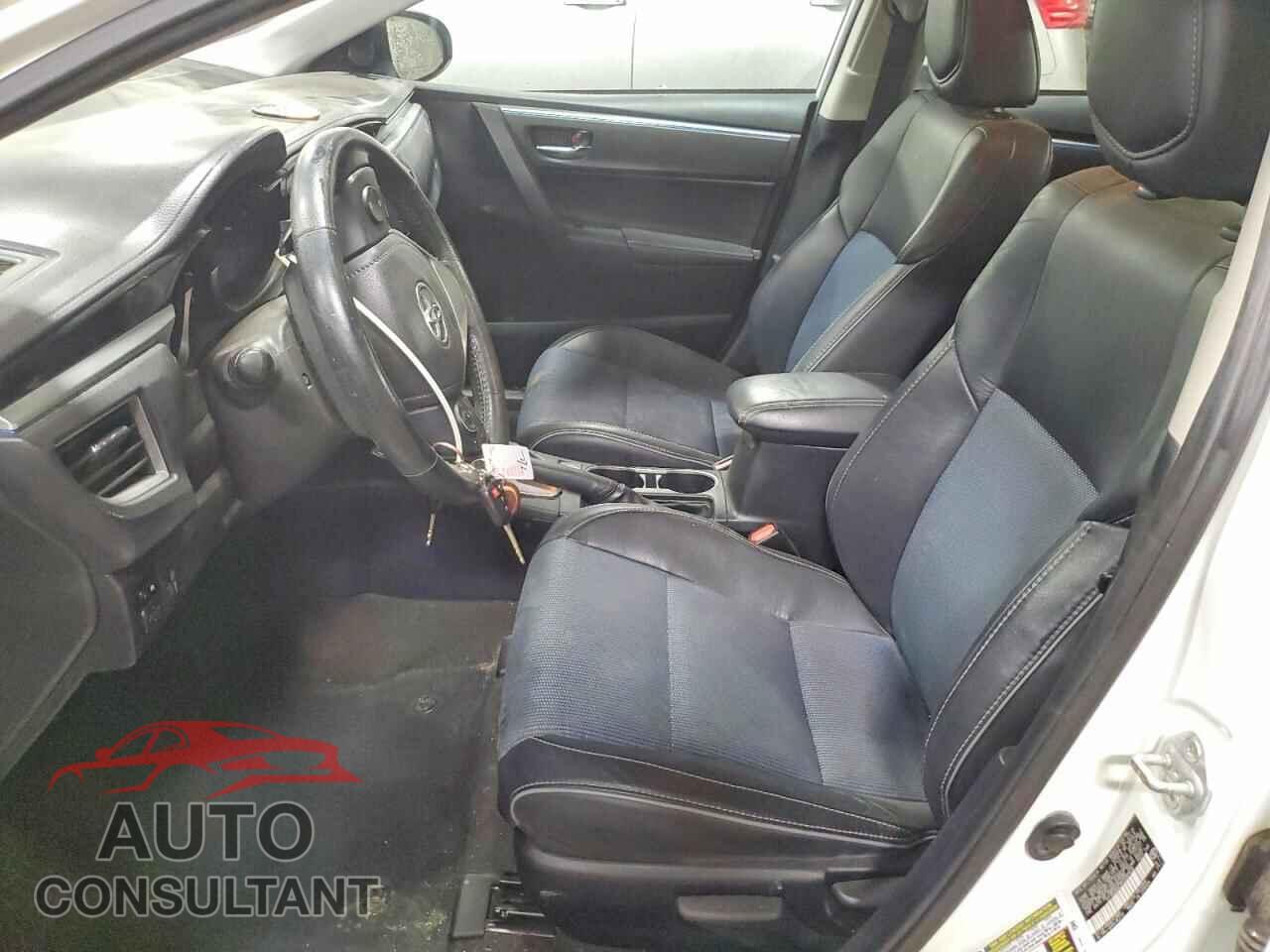 TOYOTA COROLLA 2015 - 2T1BURHE3FC337519