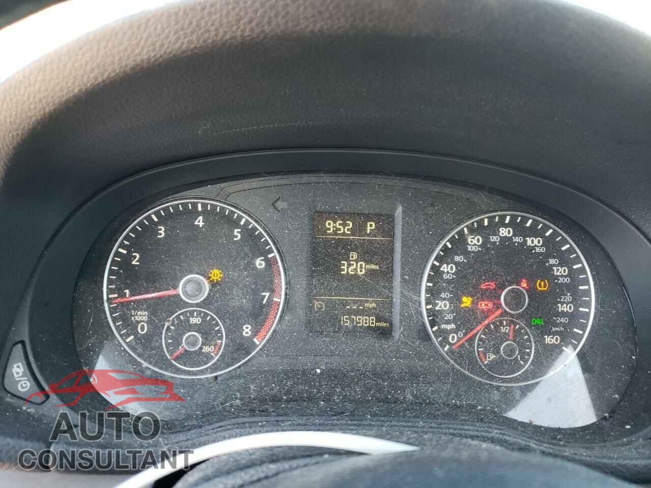 VOLKSWAGEN PASSAT 2015 - 1VWAT7A30FC047496