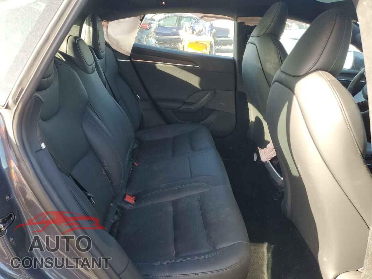 TESLA MODEL S 2023 - 5YJSA1E55PF522232