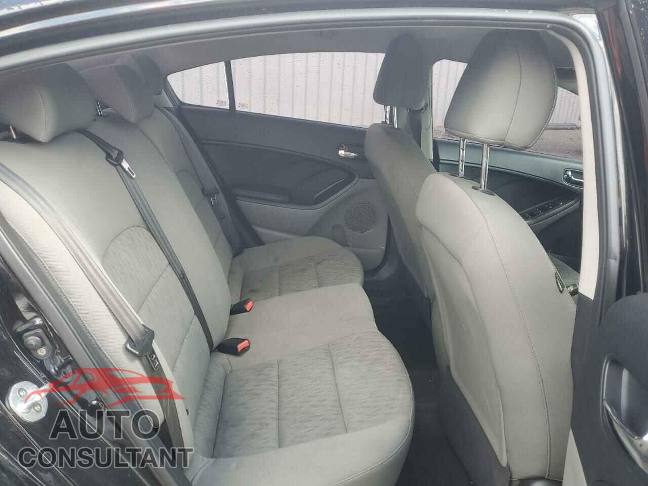 KIA FORTE 2016 - KNAFK4A64G5534174