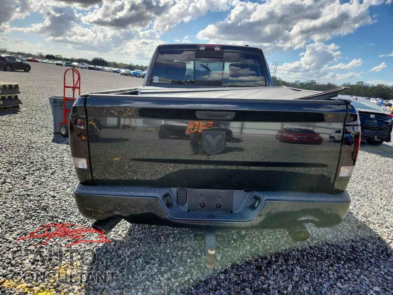 DODGE RAM 1500 2010 - 1D7RV1GTXAS196944