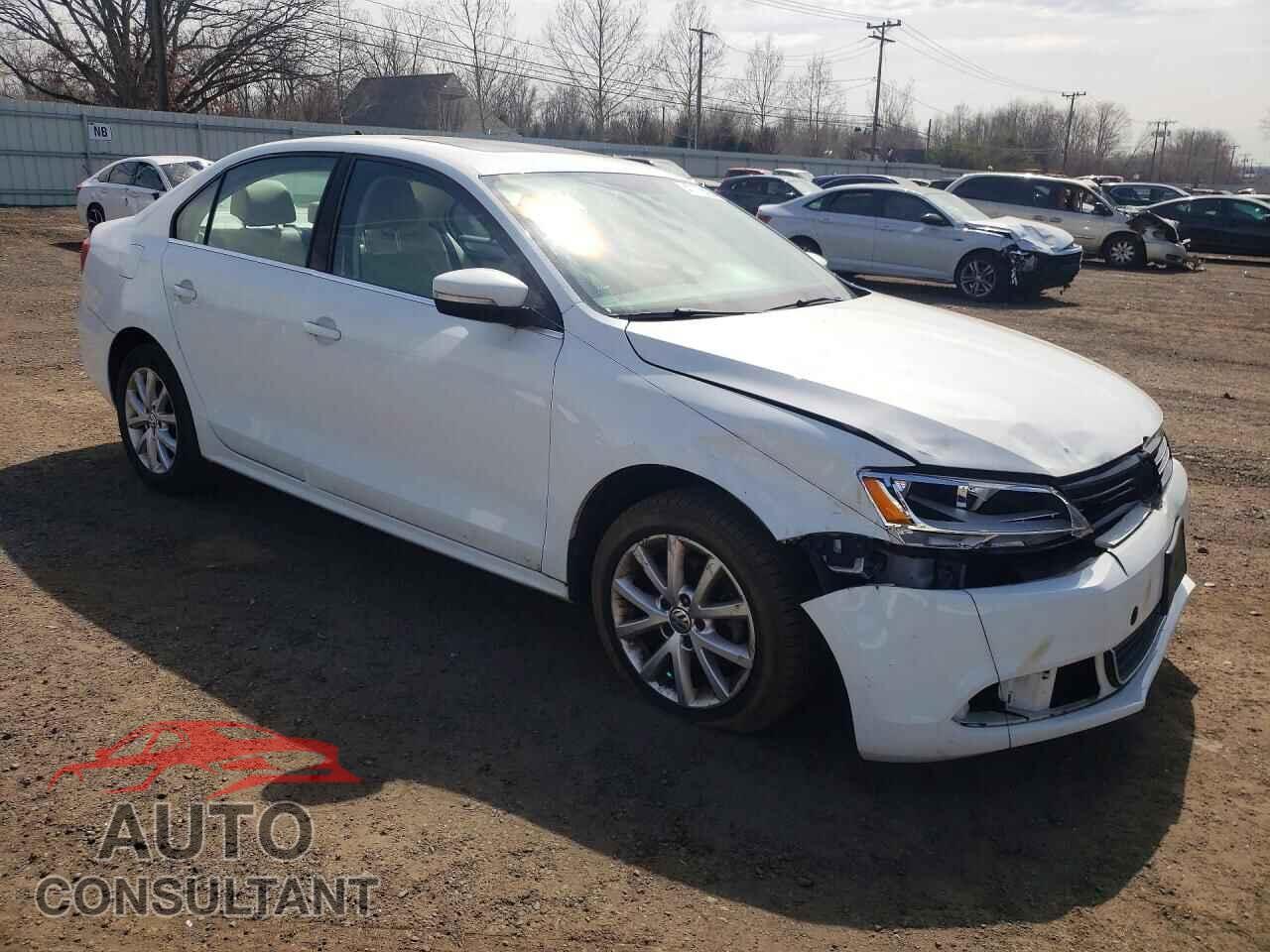 VOLKSWAGEN JETTA 2014 - 3VWB17AJ5EM428024