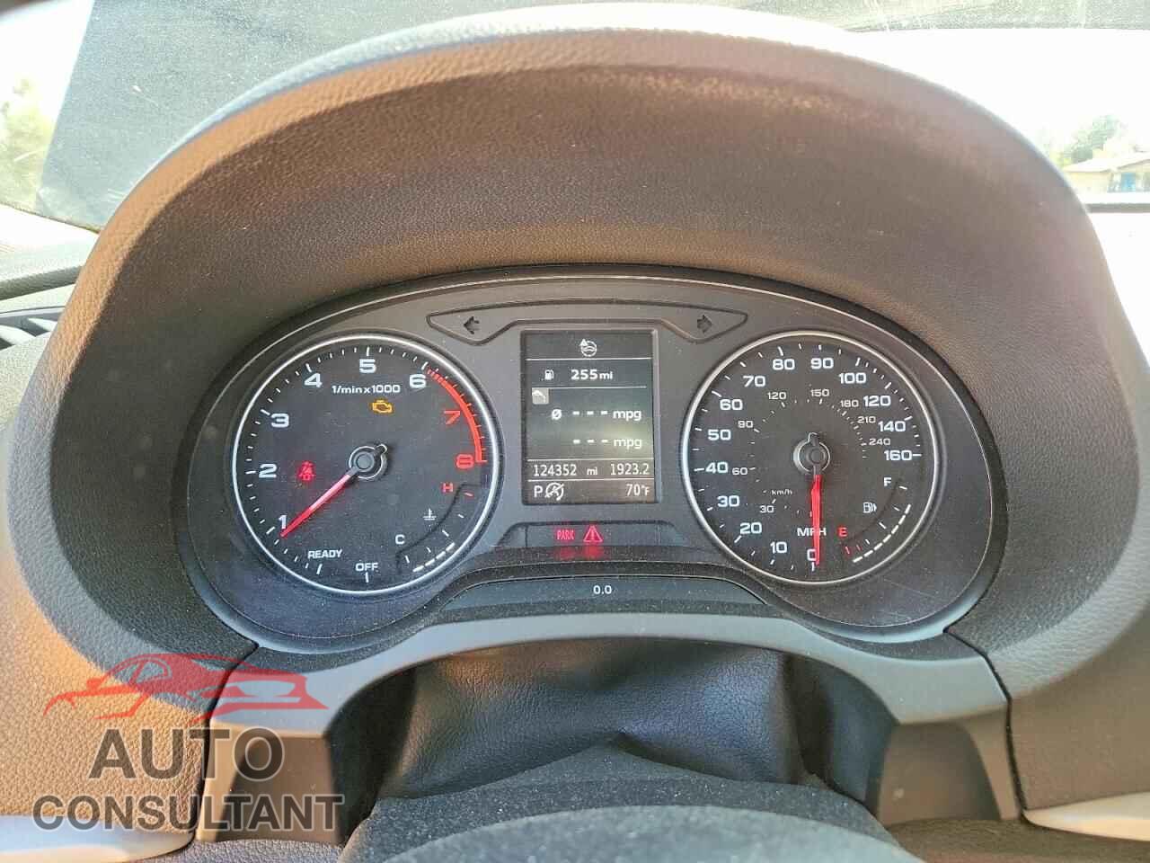 AUDI A3 2017 - WAUAUGFF5H1026531