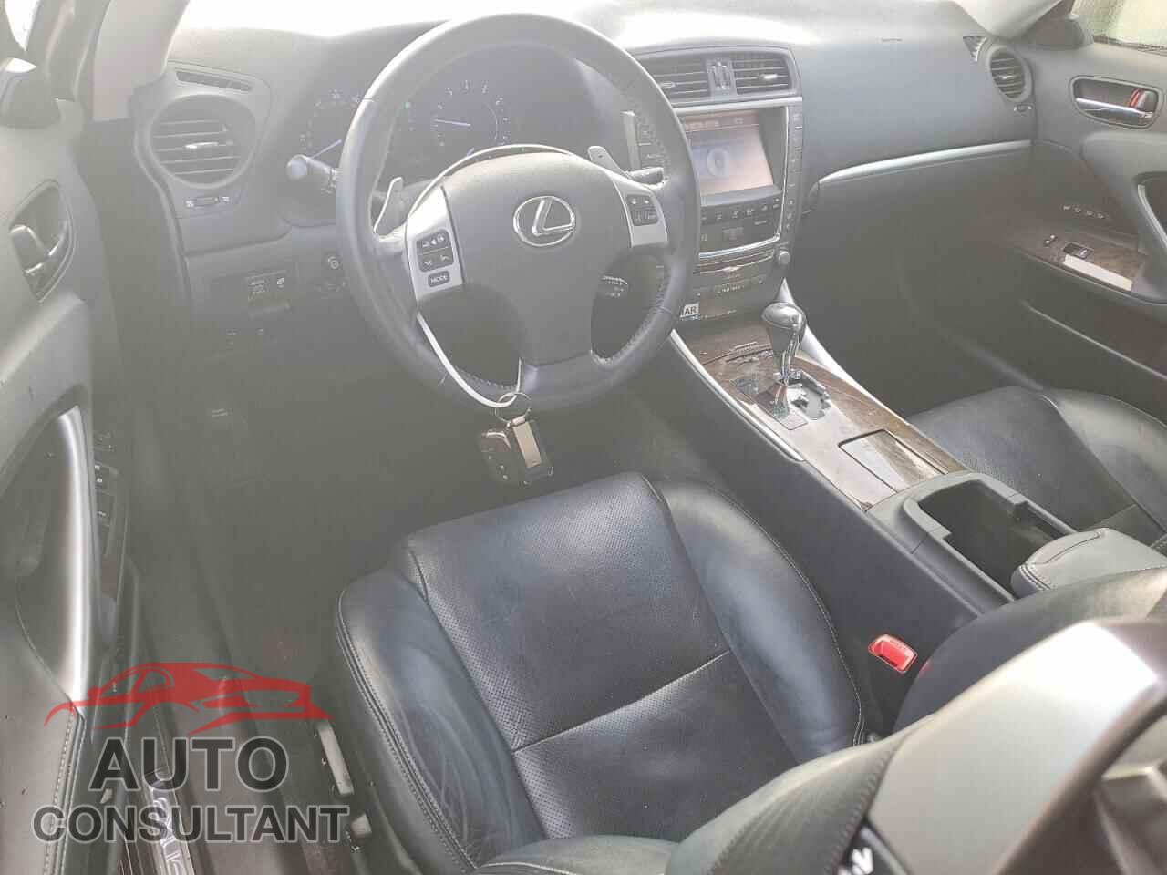 LEXUS IS 2013 - JTHFF2C29D2529053