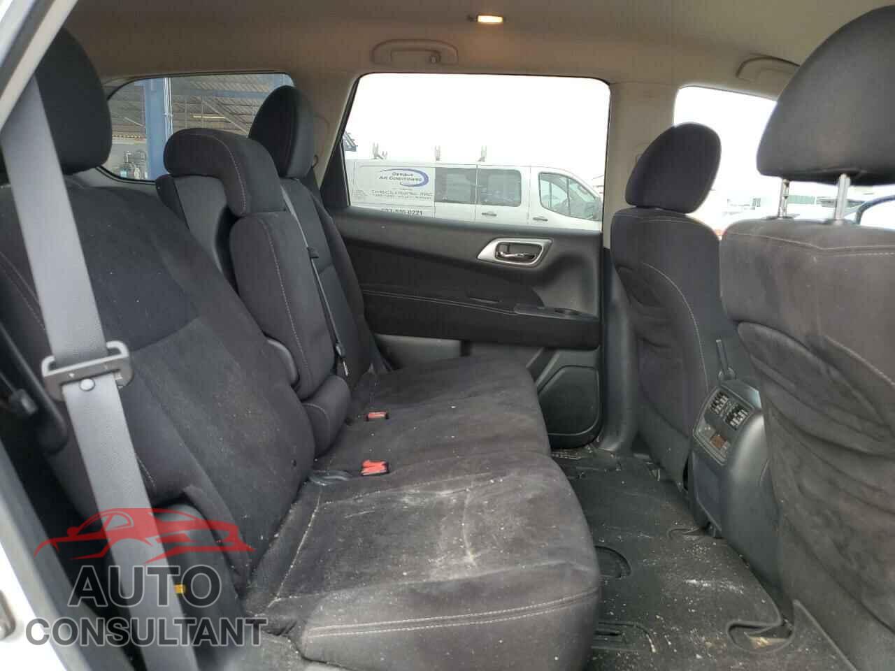 NISSAN PATHFINDER 2013 - 5N1AR2MMXDC624827
